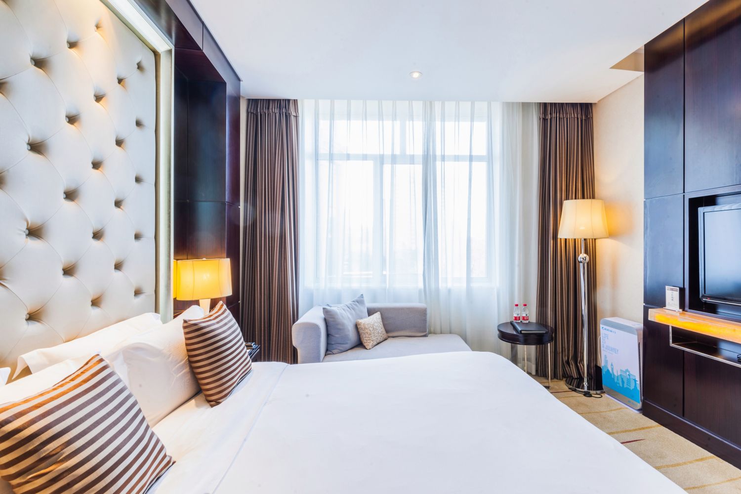 0AD0z120009faju60D663 0AD0z120009faju60D663