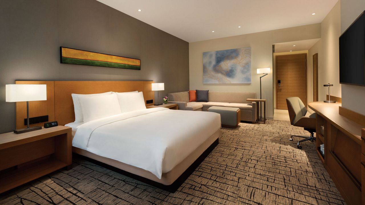 Hyatt-Place-Yinchuan-Dayuecheng-P010-King-Sofa-Bed.16x9.adapt.1280.720 Hyatt-Place-Yinchuan-Dayuecheng-P010-King-Sofa-Bed.16x9.adapt.1280.720