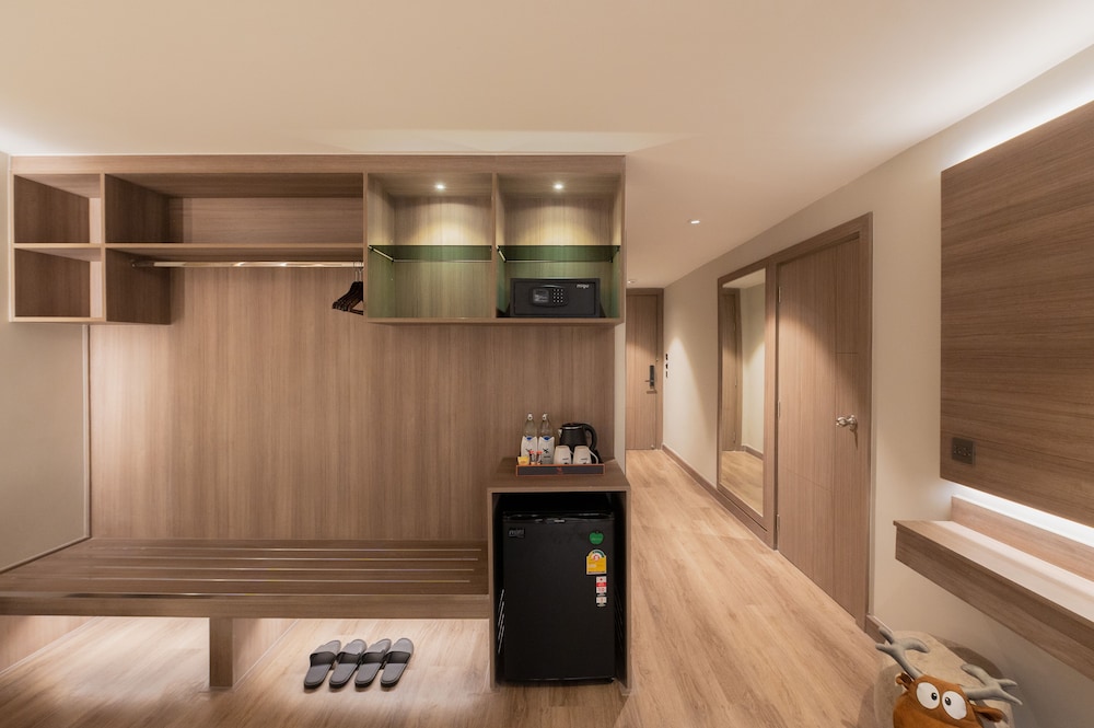 0226u12000a8je8qmD682